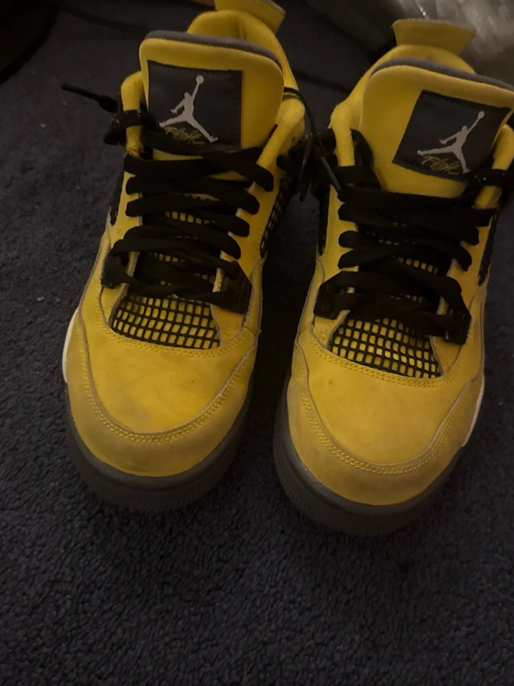 Jordan 4 Lightning